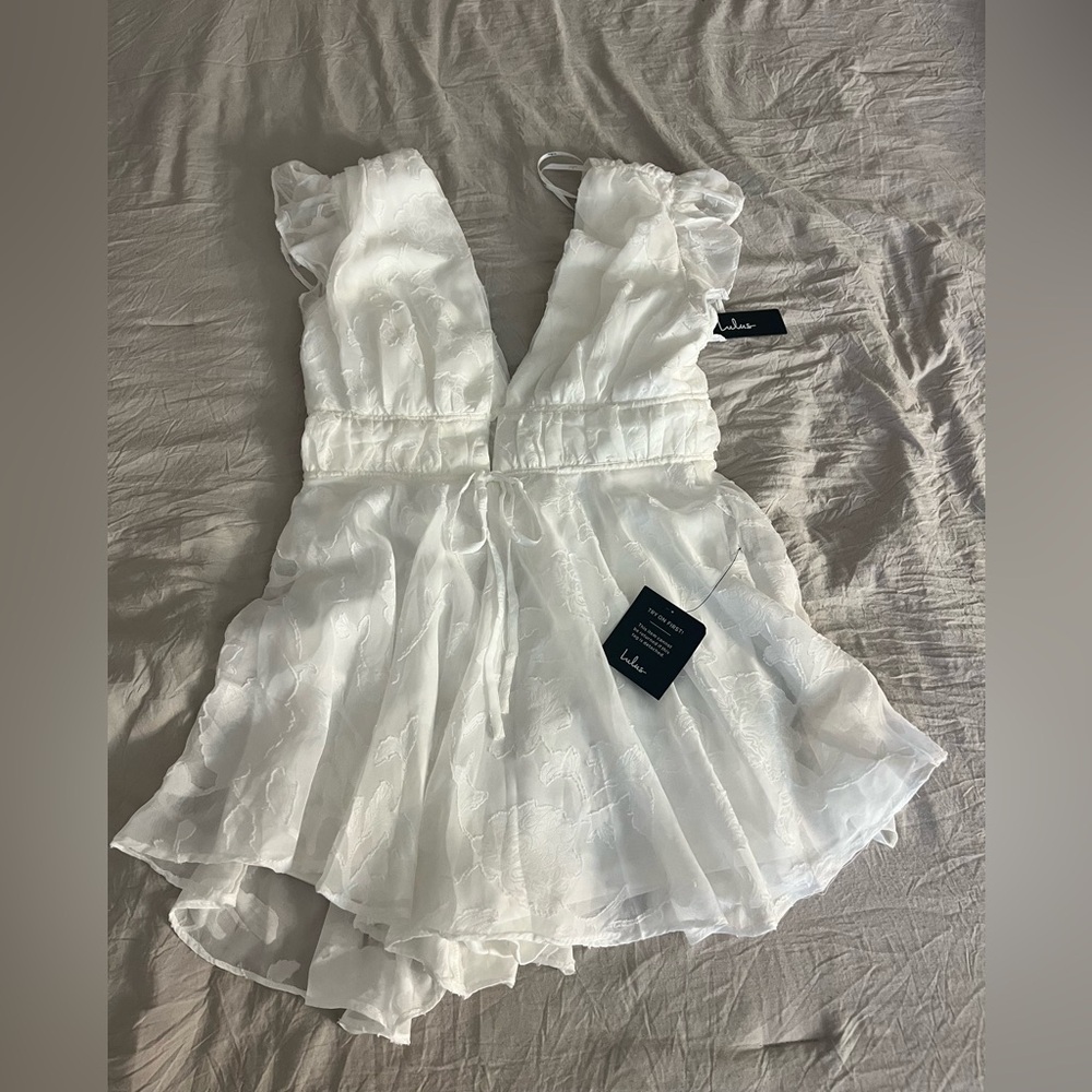 ❗️*SOLD*❗️ Lulu’s White lace NWT dress/Romper, bachelorette - Picture 5 of 7